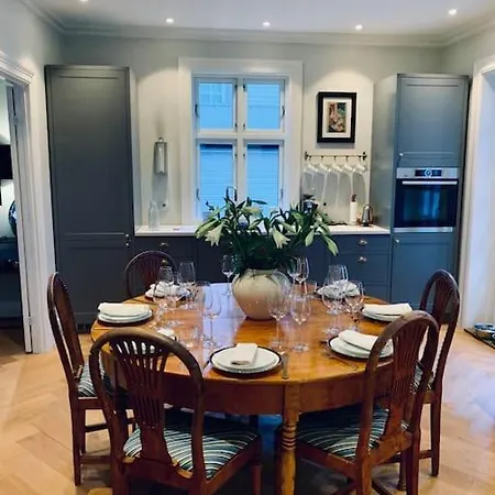 Big 10 Min Walk From Citycenter-swimmingpool * Stavanger